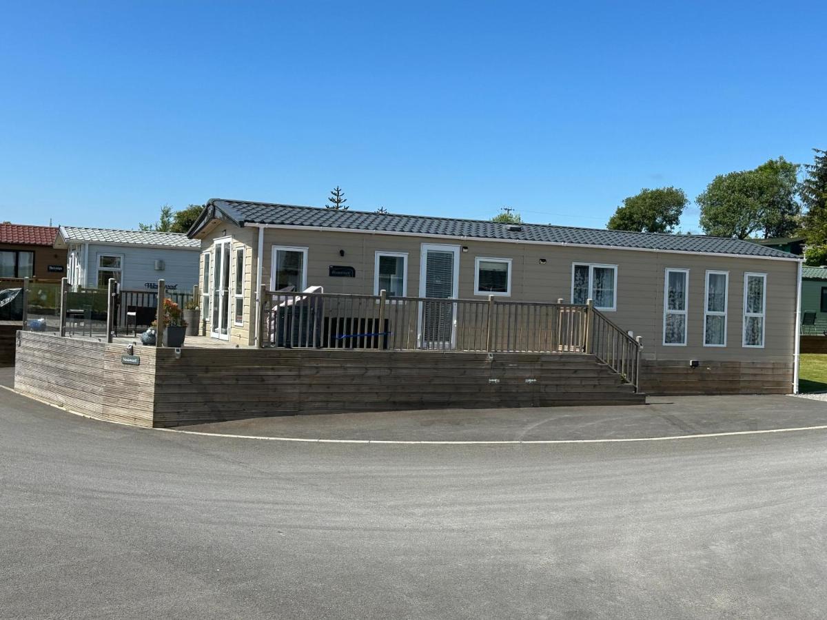 Luxury Lake District Holiday Lodge-Sleeps 4 Cockermouth Exterior photo