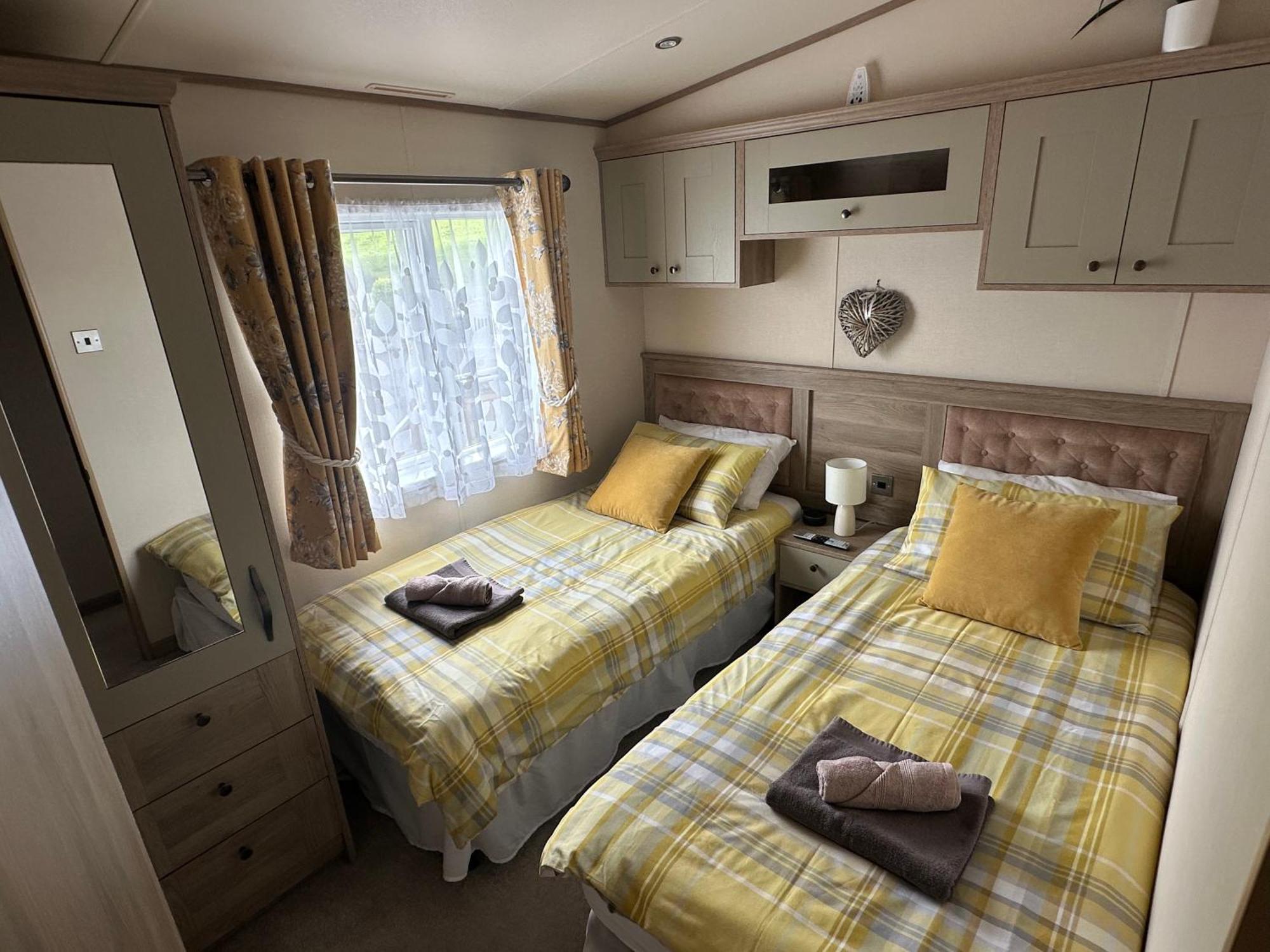 Luxury Lake District Holiday Lodge-Sleeps 4 Cockermouth Exterior photo